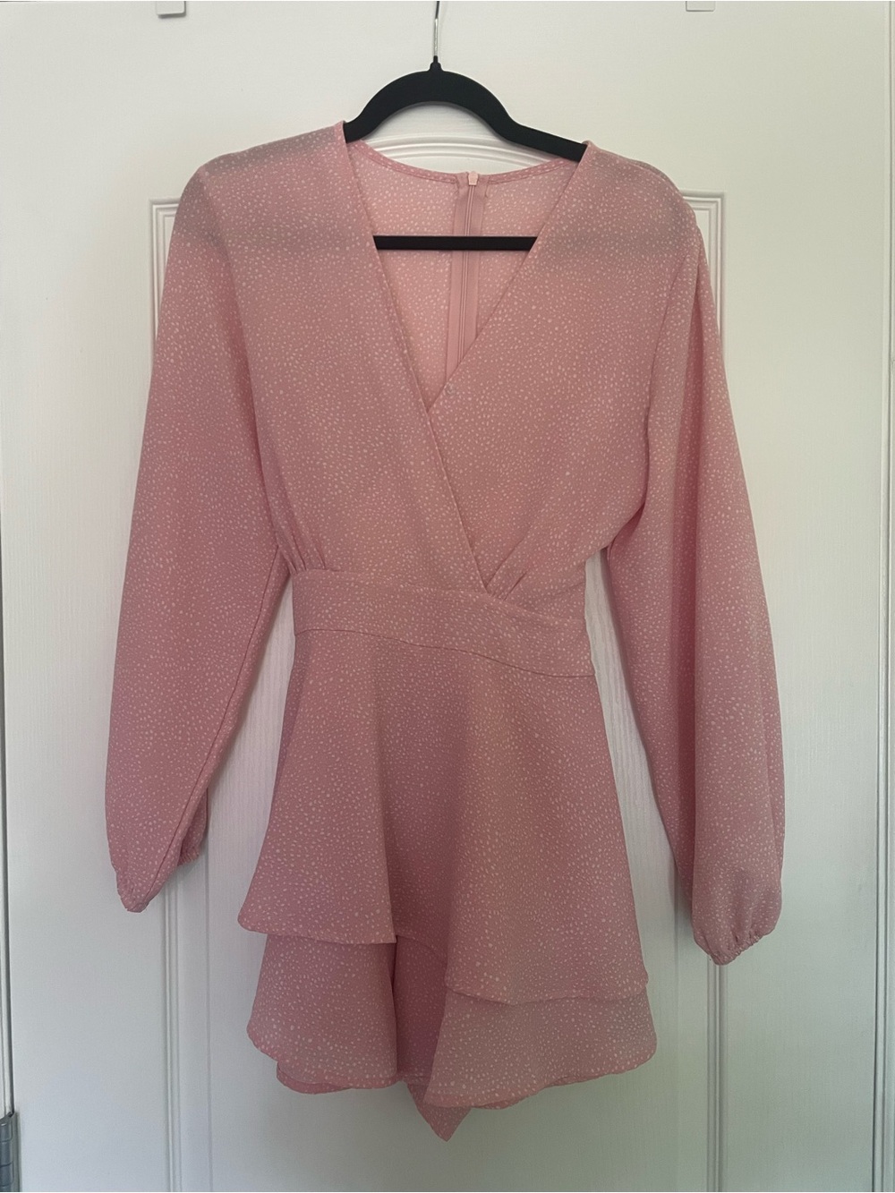 Women’s Dainty Small Pink V-Neck Long Sleeve Romper